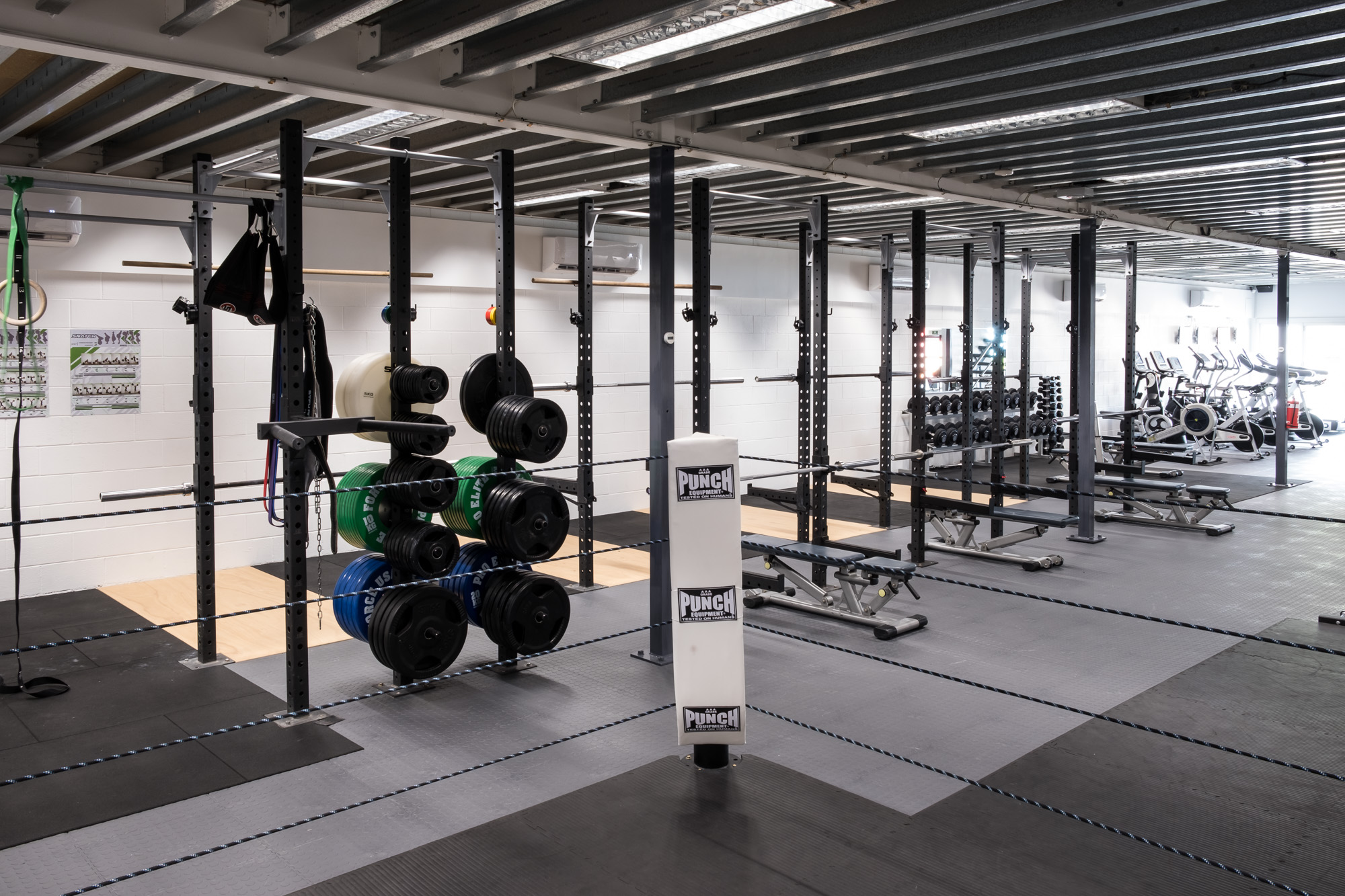 SASSOM 24-7 Fitness Gym