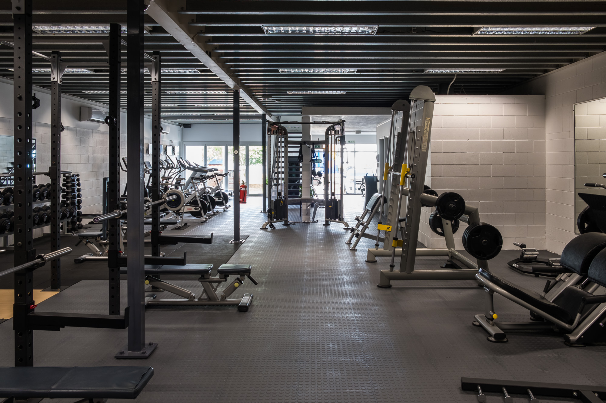 SASSOM 24-7 Fitness Gym